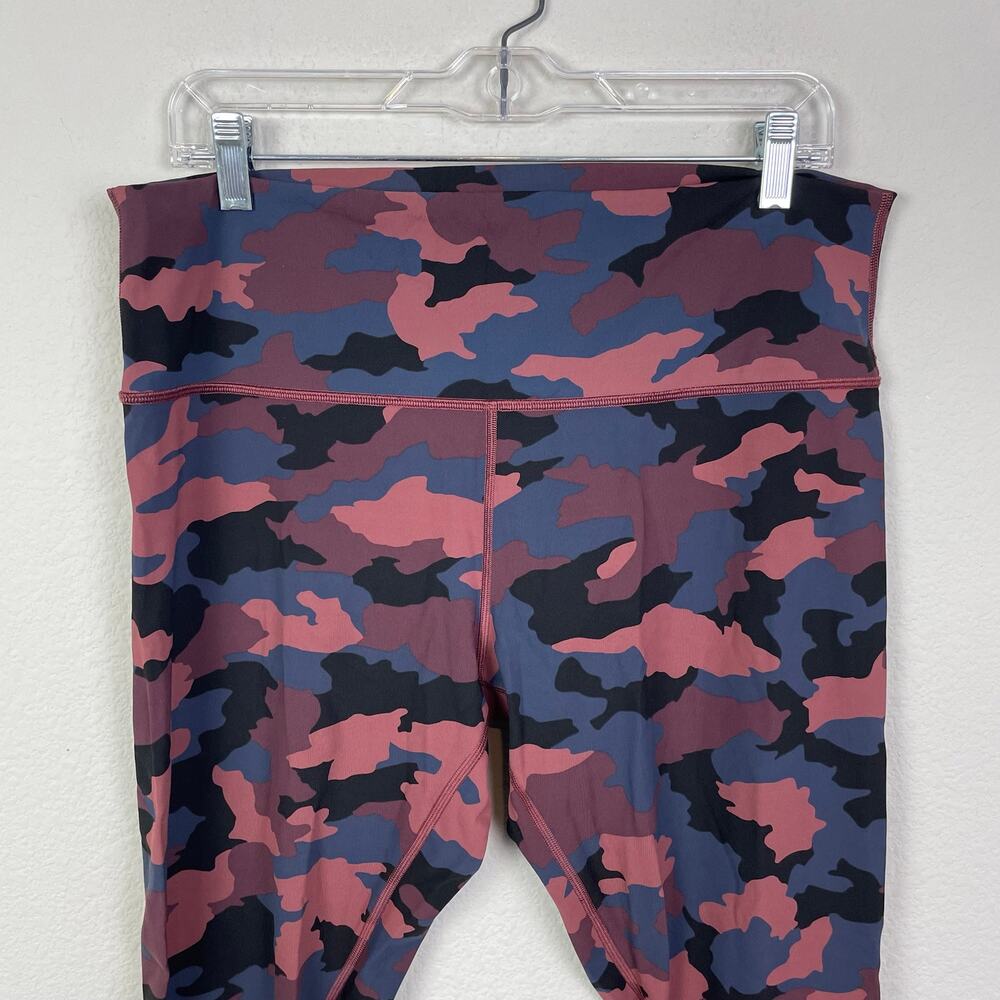 Lululemon Maroon Gray Camo Print Leggings 16 - Picture 3 of 7